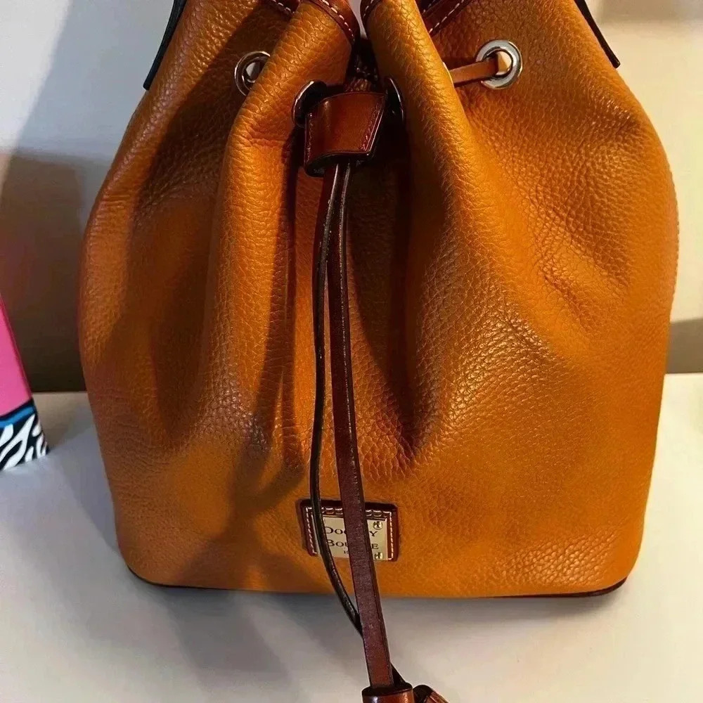 D&B Drawstring Bag - Picture 3 of 9